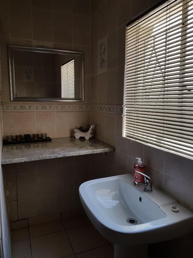 Gluckman Drive Guesthouse Велком Экстерьер фото